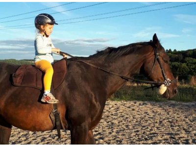 75341085_863366577394518_5194426012917563392_n